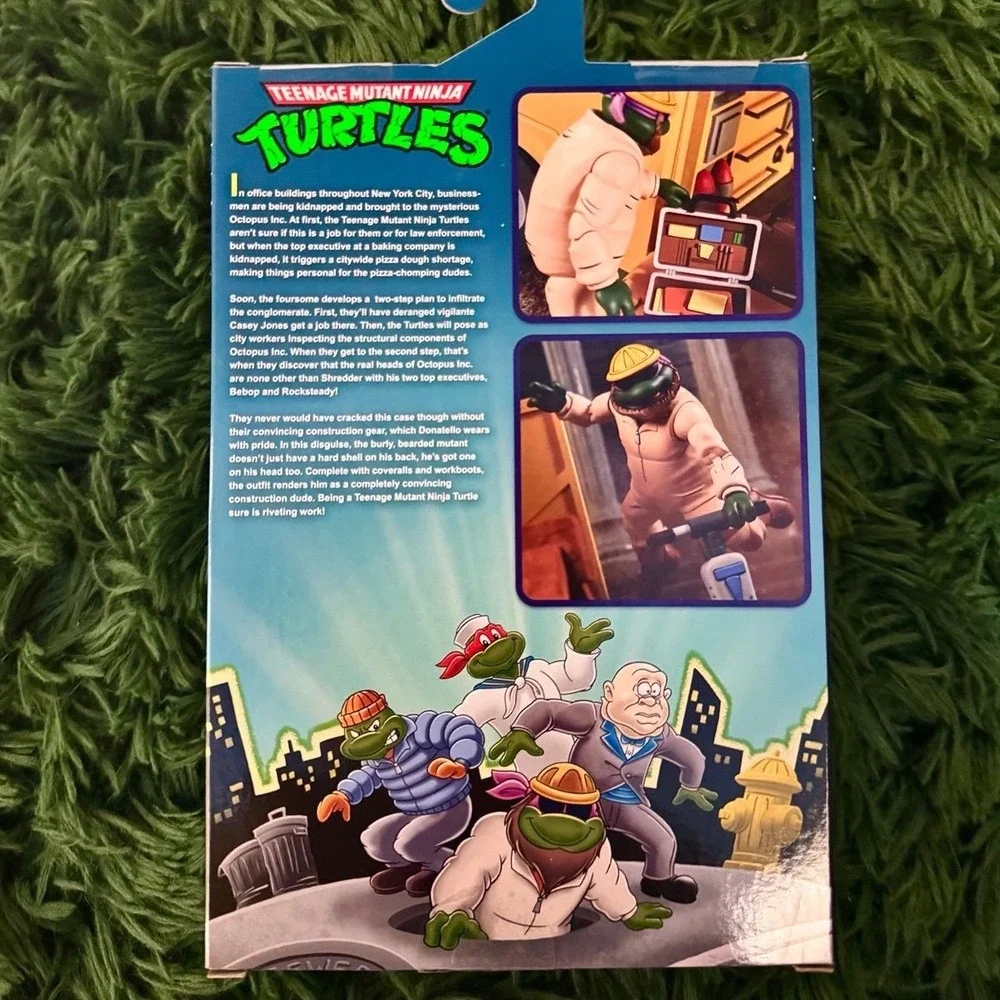 NECA TMNT Neighborhood Dudes: Construction Don 7' Donatello Figure 2026